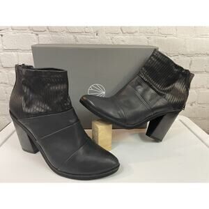 $398 COCLICO Melina Black Booties SP 40 US 9 leather amazing quality worn once